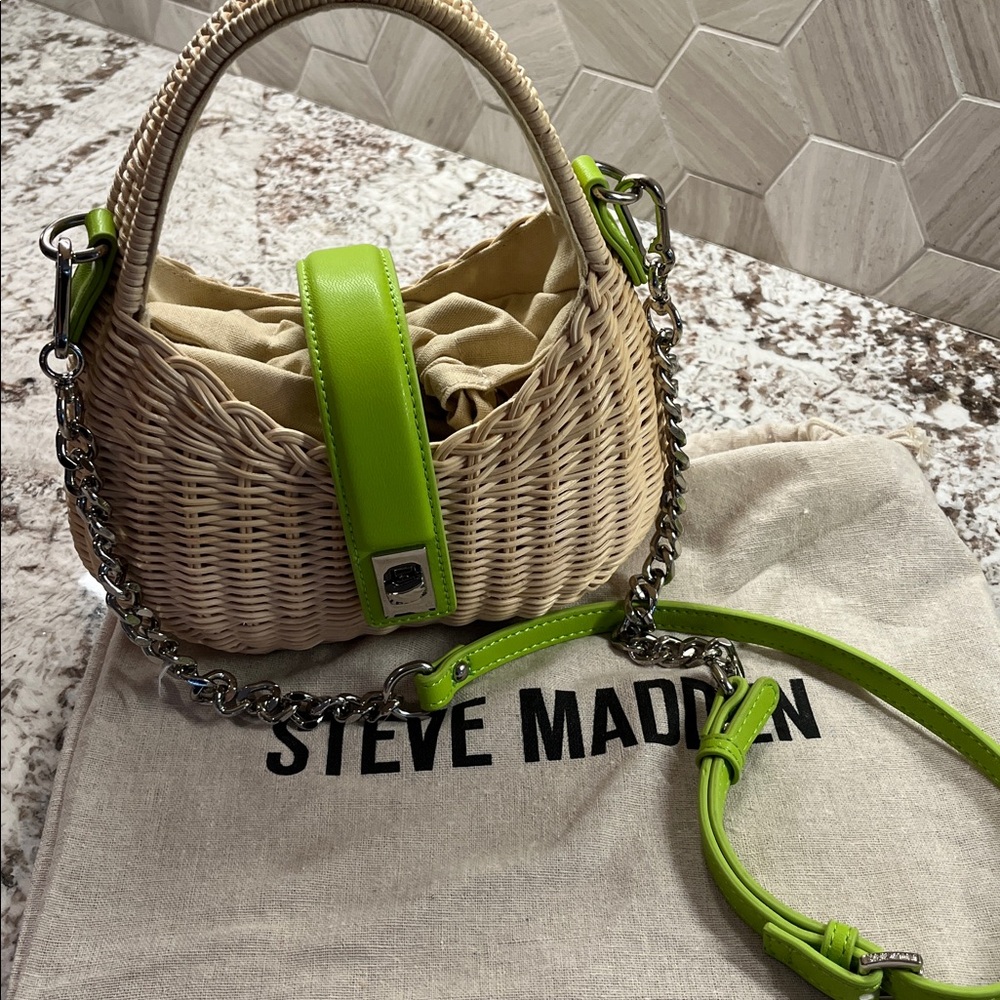 NWT STEVE MADDEN Canela Bag